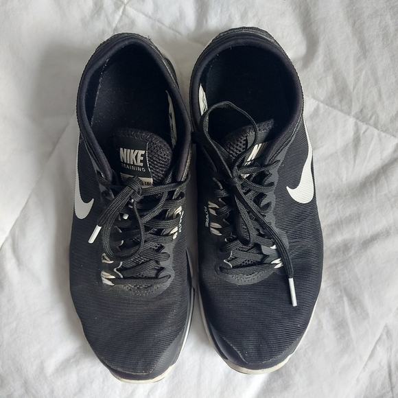 Nike Training Flywire Sneakers Shoes sz 6 - Picture 5 of 8